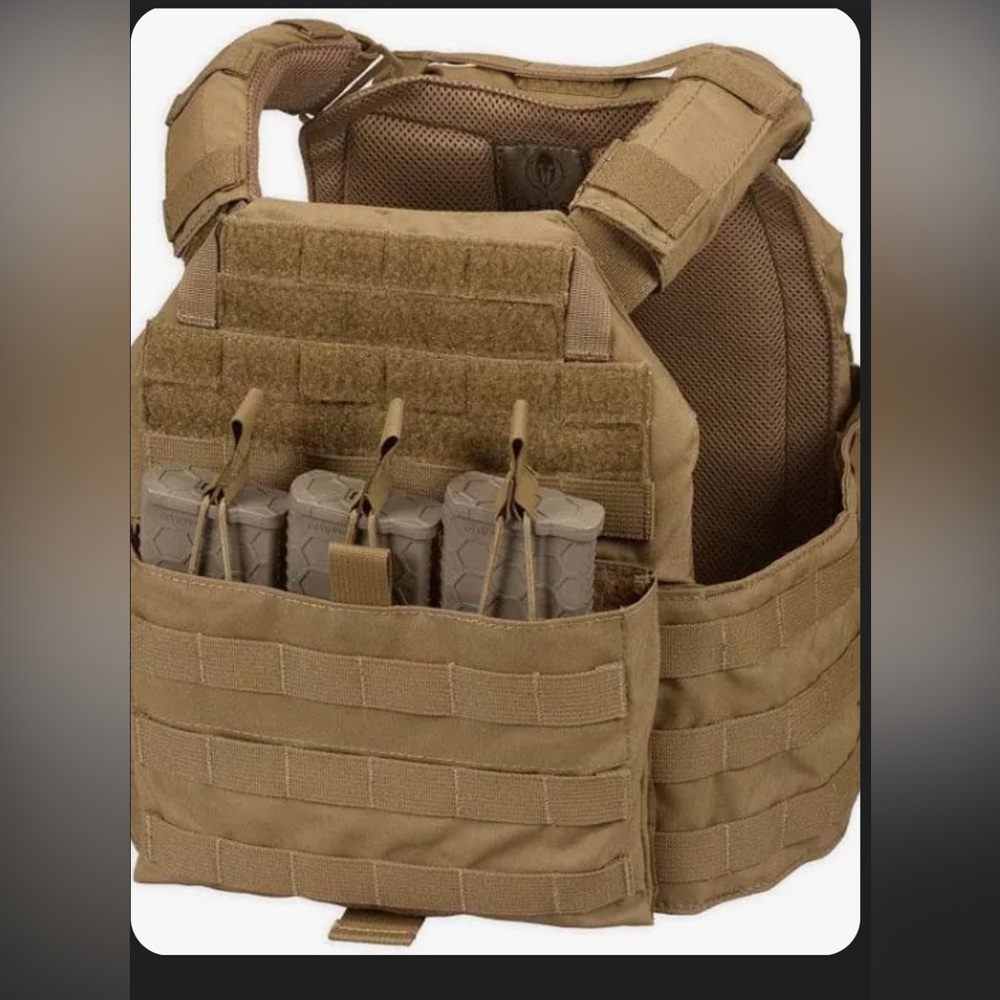 Tactical plate carrier by chase